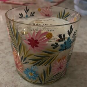 “New” Hibiscus & Pink Guava Floral Glass Candle 14.5 oz